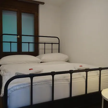 Aare Studio15 * 因特拉肯